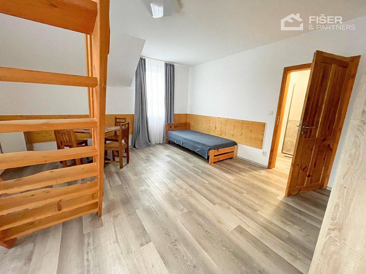 Pronájem bytu 2+kk 60 m²